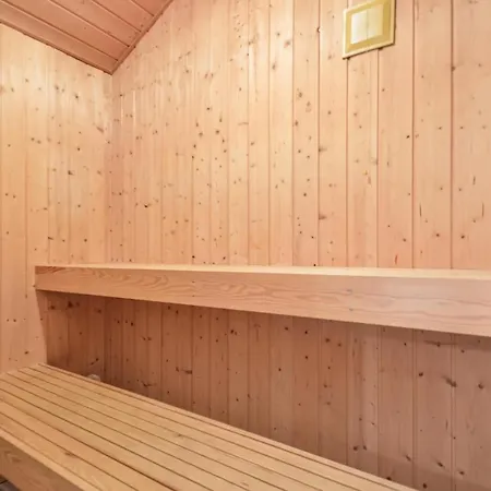 Strandskaden Xii * Romo
